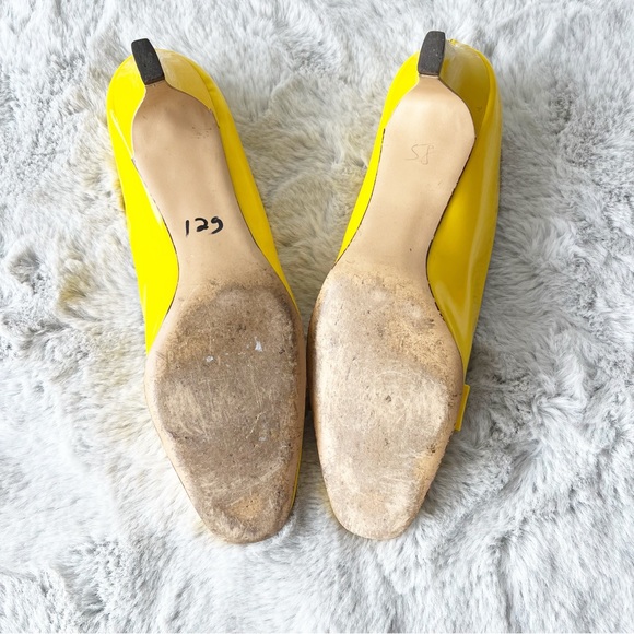 VINTAGE QUALICRAFT 1970’s Yellow Patent Leather Square Toed Kitten Heels - Picture 10 of 12